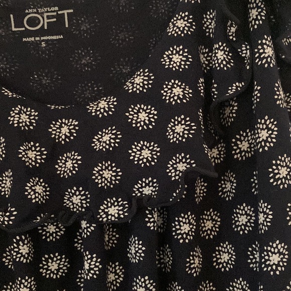 LOFT Navy Blue Adjustable Spaghetti Strap Top with White Accents. Size S EUC - Picture 5 of 6